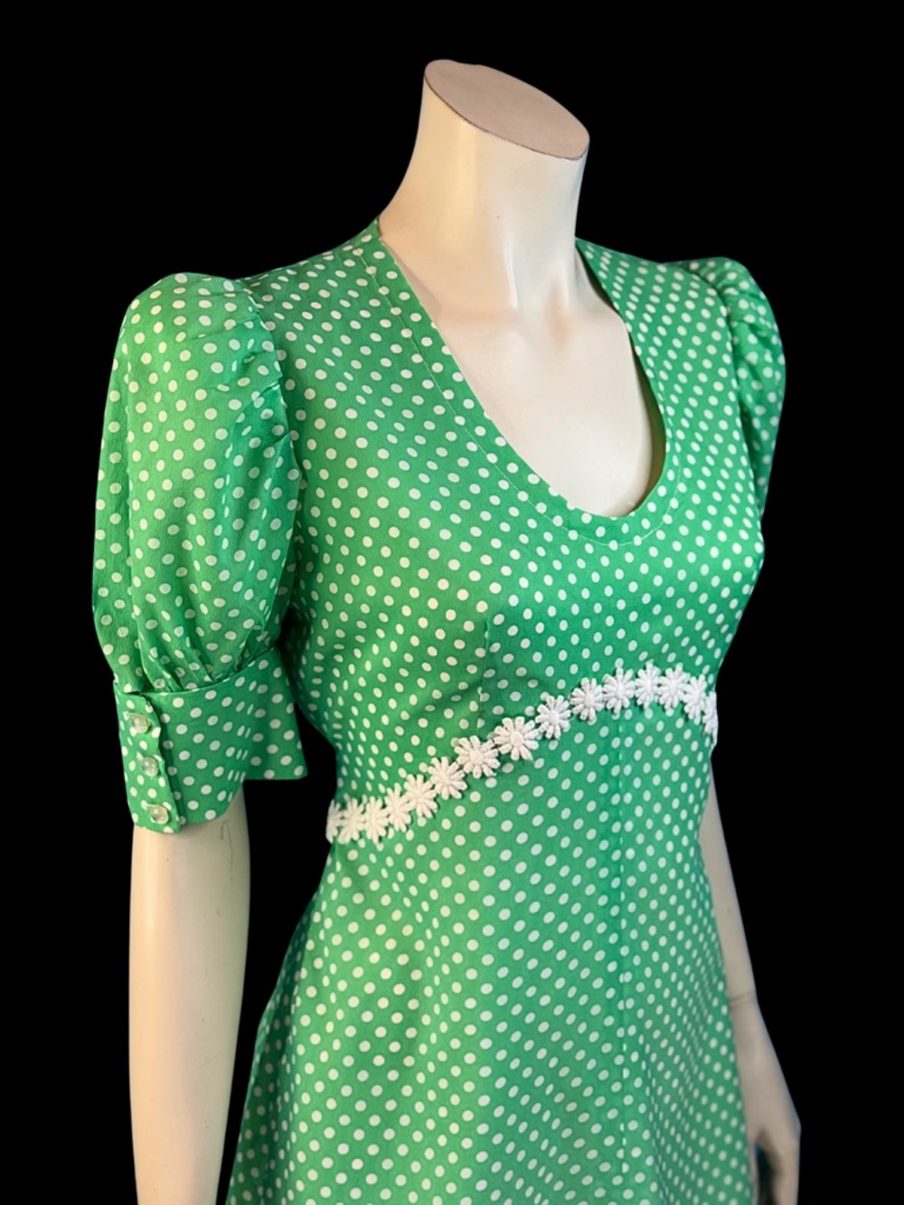 70s Green Polka Dot Baby Doll Dress with White Daisy trim / S M - Picture 3 of 10